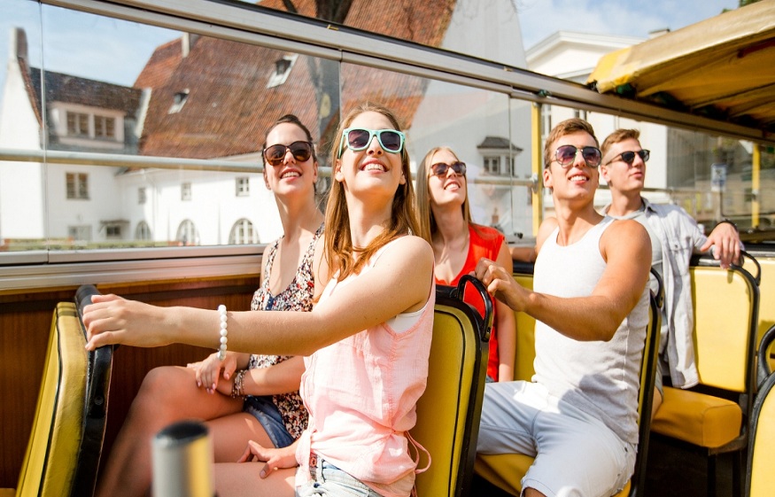 ORGANIZING YOUR TOUR
